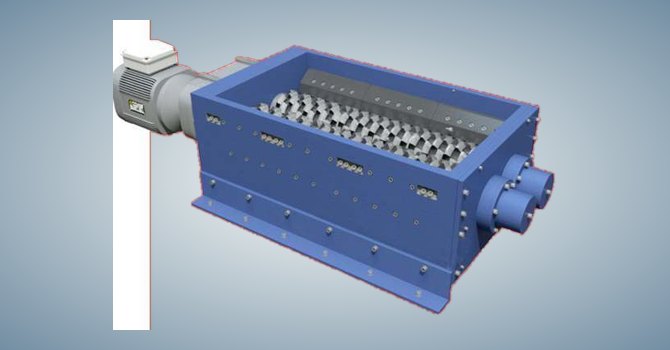Blue industrial chip crusher and shredder with rotary cutters by Unique Products India