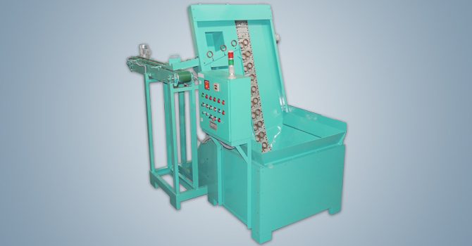 Hopper feeder conveyor with electronic counting system and signal tower by Unique Products India